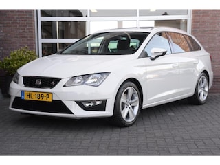 Seat Leon ST 1.4 EcoTSI FR Connect | Pano | Navi | PDC | FR Interieur | Trekhaak |