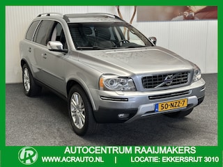 Volvo XC90 4.4 V8 EXECUTIVE EDITION 7 PEROONS YOUNGTIMER ! NAVIGATIE CRUISE CONTROL CLIMATE CONTROL STOELVERWARMING EN ACHTERBANK VERWARMING BLUETOOTH TELEFOON DVD SCHERMEN TREKHAAK PDC ZEER MOOI !! 3010
