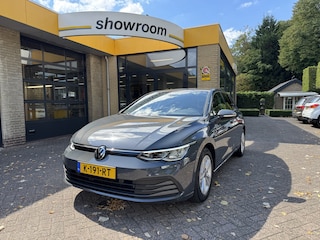 Volkswagen Golf 1.0 eTSI Life Navi StoelStuurverwarming Carplay