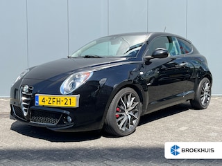 Alfa Romeo Mito 0.9 TwinAir 100pk Esclusivo | Climate control | Leder | 17'' Lichtmetalen velgen | Navigatie | Parkeersensoren | Cruise control | Bestuurdersstoel in hoogte verstelbaar | Origineel NL