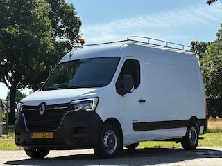 Renault Master T35 2.3 dCi 135 L2H2|NAP|airco|cruise|1e EIG|achteruitrijcamera|parkeersensoren|trekhaak|bluetooth|drie zitplaatsen