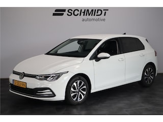 Volkswagen Golf 1.5 eTSI Style Automaat | LED | Navigatie | Sfeerverlichting