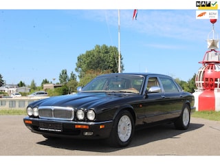 Daimler 4.0 SIX *1e EIG !! *NIEUWSTAAT *PAPIEREN AANWEZIG