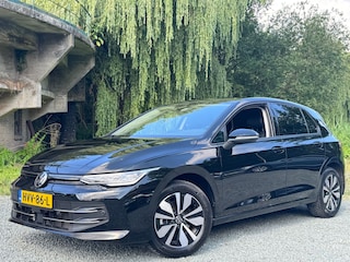 Volkswagen Golf 1.5 TSI LIFE BUSINESS LED/PDC/CARPLAY/TREKHAAK