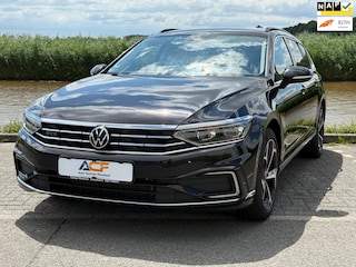 Volkswagen Passat Variant 1.4 TSI PHEV GTE Business / trekhaak / HUD / LED / NAVI / VIRTUELL / pracht auto