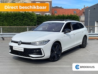 Volkswagen Passat Variant R-Line Edition | 'App-Connect' draadloze smartphone integratie | Afstandscontrolesysteem (Front Assist) | Automatische afstandsregeling (Adaptive Cruise Control)