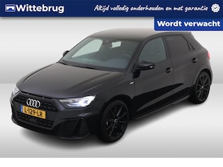 Audi A1 Sportback 25 TFSI S-Line S Tronic / Automaat / LED Koplampen / Audi Connect / Cruise Control / 18" LMV / Optiekpakket Zwart / Sportstoelen / Digitale Cockpit / Lane Assist