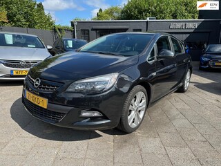 Opel Astra 1.4 Turbo (140pk) Cosmo! Navi! Bluetooth!