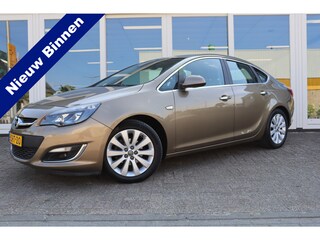Opel Astra 1.4 Turbo Cosmo, Cruise Control, Airco, Navigatie, PDC A, Trekhaak, Prijs Is Rijklaar Inclusief 6 Maanden Garantie