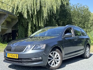 Skoda Octavia Combi TSI AMBITION BUSINESS TREKHAAK/CAMERA/NAVI/APP