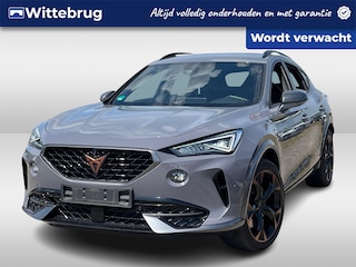 Cupra Formentor 1.4 e-Hybrid 245pk DSG VZ Black Edition / Graphene Grey / Supersport Stoel / Zwart Lederen Kuipstoelen / Memory Seat / 360 Camera / Keyless / Stuur en Stoelverwarming / Voorruit Verwarming / 19" LMV / Navigatie / Dynamic Chassis Co