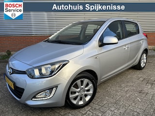 Hyundai i20 1.2i Business Edition | Parkeer Sensoren | Airco | Lichtmetalen Velgen |