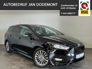 Ford Focus WAGON 1.5 ECOBOOST 150PK ST-Line / Automatische inparkeren / Afneembare trekhaak / Navigatie / Cruise Control