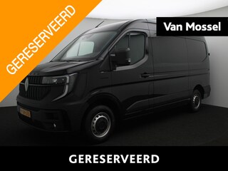 Renault Master E-Tech T35 L2H2 Advance long range 87 kWh | Black Edition | Climate Control | Cruise Control | Navigatie | Parkeersensoren v+a & Achteruitrijcamera | Trekhaak |