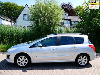 Peugeot 308 SW 1.6 VTi Style 120pk Clima Cruise LED Navi Trekhaak 1500kg.