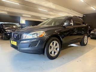 Volvo XC60 3.2 AWD Momentum - 43.240 KM