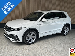 Volkswagen Tiguan 1.5 TSI ACT Highline Business R Trekhaak | Panodak | IQ LED