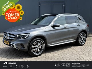 Mercedes-Benz GLC 300e 4MATIC Premium Plus / Elektrisch Uitklapbare Trekhaak ( 2000 KG Trekgewicht) / Panoramadak / 360 Graden Camera / Apple Carplay / Android Auto / Memory Seats / Stoelverwarming / Dodehoek Detectie