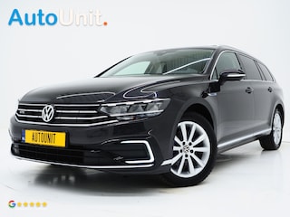 Volkswagen Passat Variant 1.4 TSI PHEV GTE | Panoramadak | Trekhaak | Massage | Adaptive Cruise | Camera | Carplay