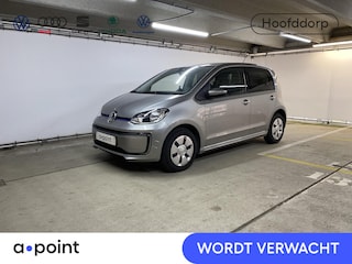 Volkswagen Up Style 83 pk | Navigatie via App | Autom. airco | Cruise control | Parkeersensoren achter | Achteruitrijcamera | Stoelverwarming |