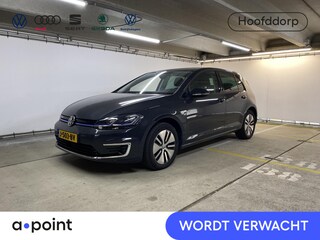 Volkswagen Golf E-DITION 136 pk | Navigatie | Parkeersensoren | Autom. airco | Adaptieve cruise control | LED koplampen |