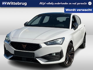 Cupra Leon 1.4 e-Hybrid 245pk DSG VZ Performance / Panorama dak / Supersport stuurwiel / 19'' LM velgen / Navigatie