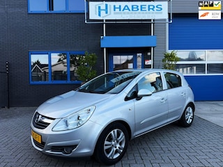 Opel Corsa 1.2-16V Cosmo 80PK|Origineel NL|Automaat|Airco|Electrische ramen|Isofix|Radio/AUX|5-Deurs|Cruise Control|Navigatie|