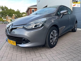 Renault Clio 0.9 TCe/Navi/Cruise-c/Airco/Dealer-onderhouden/Aux/Led/2e eigenaar