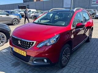 Peugeot 2008 1.2 PT Blue Lion, Panorama Dak! Trekhaak! VERWACHT!