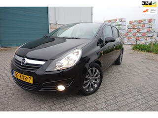 Opel Corsa 1.2-16V '111' Edition - 5 drs -lm velgen - lage km stand - afn. trekhaak