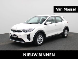 Kia Stonic 1.2 Easy ISG | LMV | Parkeer sensoren | Navigatie | Camera | Cruise control | Bluetooth | DAB | lage km stand