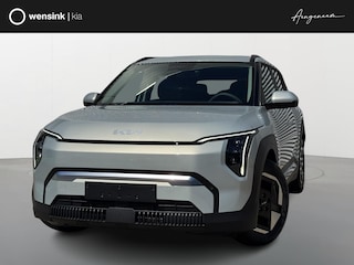 Kia EV3 Plus 58.3 kWh | Tijdelijk Kia inruilpremie € 3000,- Bij Aanschaf | Parkeersensoren Voor + Achter | Camera | Adaptive Cruise | Keyless | DAB+ | Apple Carplay/ Android Auto
