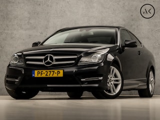 Mercedes-Benz Coupé 180 AMG Sport 157Pk Automaat (NAVIGATIE, CLIMATE, STOELVERWARMING, LEDER, ELEK SPORTSTOELEN, GETINT GLAS, XENON, NIEUWE APK, NIEUWSTAAT)