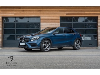 Mercedes-Benz GLA 180 AMG Night Upgrade | Panorama | Night | 19" | LED | Camera | Comfort Sleutel