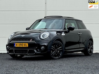 Mini Mini 2.0 Orig NL JWC Pano Harman Kardon Leer Stoelverwarming