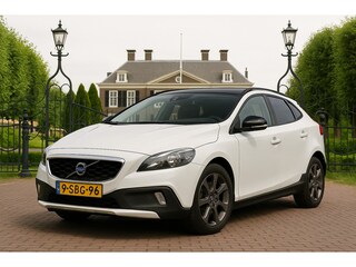Volvo V40 1.6 T4 180PK | NL-AUTO! | PANODAK | LEDER | NAVI | CAMERA | CLIMA | CRUISE | ALL-SEASON | VOLLEDIG ONDERHOUDEN! | PARKEERSENSOREN | PRACHTIGE STAAT!