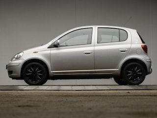 Toyota Yaris 1.0 VVT-i S-Line Sport (LED,SPORTSTOELEN,CRUISE,LEDER,ELEKTRISCH PAKKET,GETINT,NIEUWE APK,NETTE STAAT)