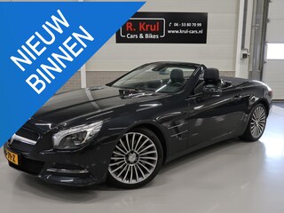 Mercedes-Benz SL 350 Cabrio Panoramadak H&K Leer Nekverwarming Camera 19 inch Massage Stoelverkoeling Sportstoelen Nieuwstaat Dealer onderhouden PDC