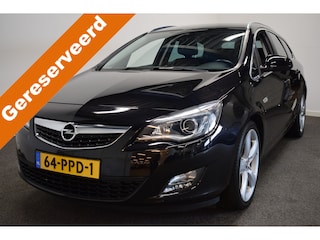 Opel Astra Sports Tourer 1.6 Turbo 180pk Sport Trekhaak 1400kg/ Xenon/ Leer/ Stoelverw./ Incl. winterset
