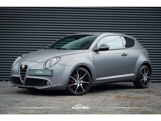 Alfa Romeo Mito 1.4 T Quadrifoglio Verde / Aut / Grigio Opaco / Navi