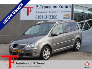 Volkswagen Touran 1.4 TSI Trendline *meeneemprijs*APK t/m 26-03-2026/Cruise control/Climate control/Parkeersensoren/Bluetooth/Trekhaak/Multifunctioneel stuurwiel/16'' Lichtmetalen velgen.