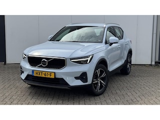Volvo XC40 B3 | Pixel LED | Verw.stuurwiel/stoelen | Elek.verstel.voorstoelen