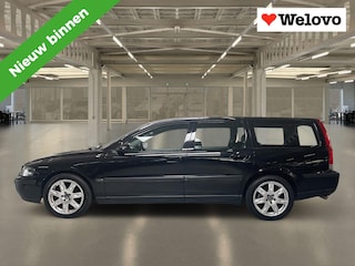 Volvo V70 2.4 Comfort Line Rijklaar+garantie, automaat, trekhaak.