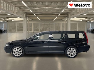 Volvo V70 2.4 Comfort Line Rijklaar+garantie, automaat, trekhaak.