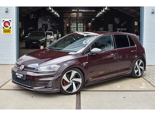Volkswagen Golf 2.0 TSI GTI Performance *Dynaudio | ACC | Alcantara/Leder | Remus | Keyless | Apple Carplay | Stoelverwarming | Camera | Sfeerverlichting*