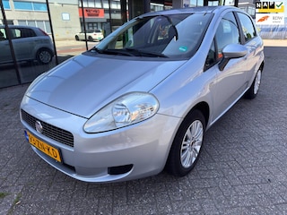 Fiat Punto Grande 1.4 Dynamic / Airco / 5-drs