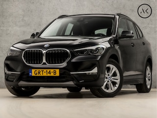 BMW X1 xDrive25e Automaat (GROOT NAVI, CAMERA, HEAD-UP DISPLAY, LEDEREN SPORTSTOELEN, STOELVERWARMING, DAB+, ELEK ACHTERKLEP, NIEUWSTAAT)