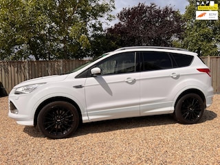 Ford Kuga 1.5 Titanium Styling Pack Panorama dak & Navigatie & Leder