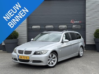 BMW 3-serie Touring 325d High Executive | Panoramadak | Lederen Bekleding | Navigatie | Trekhaak |