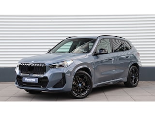 BMW iX1 xDrive30 M-Sport | Harman/Kardon | Trekhaak | Head-up | Comfort Access | Parking Assistant Plus | Leder